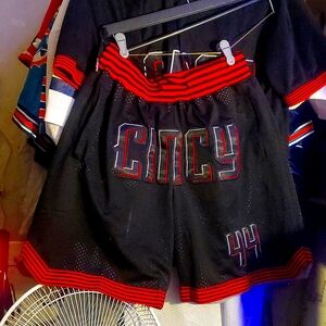 Cincinnati reds shorts small adult #44